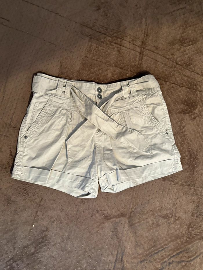 Short cargo beige clair