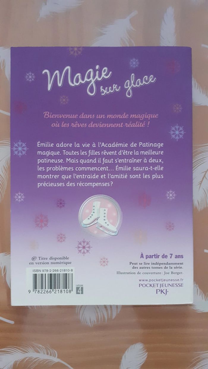 Livre fille - photo numéro 2