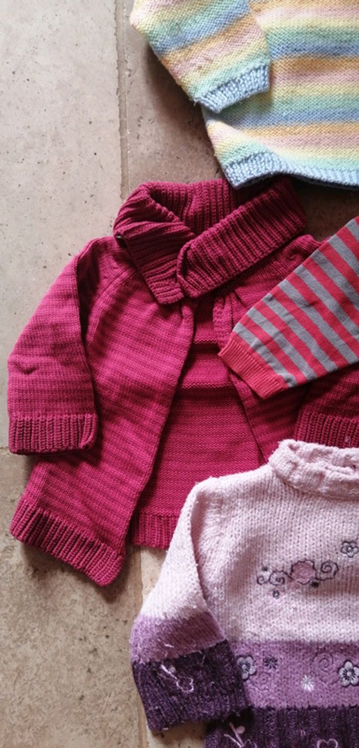 Lot de 4 pulls ou veste fille en 6 mois - photo numéro 5