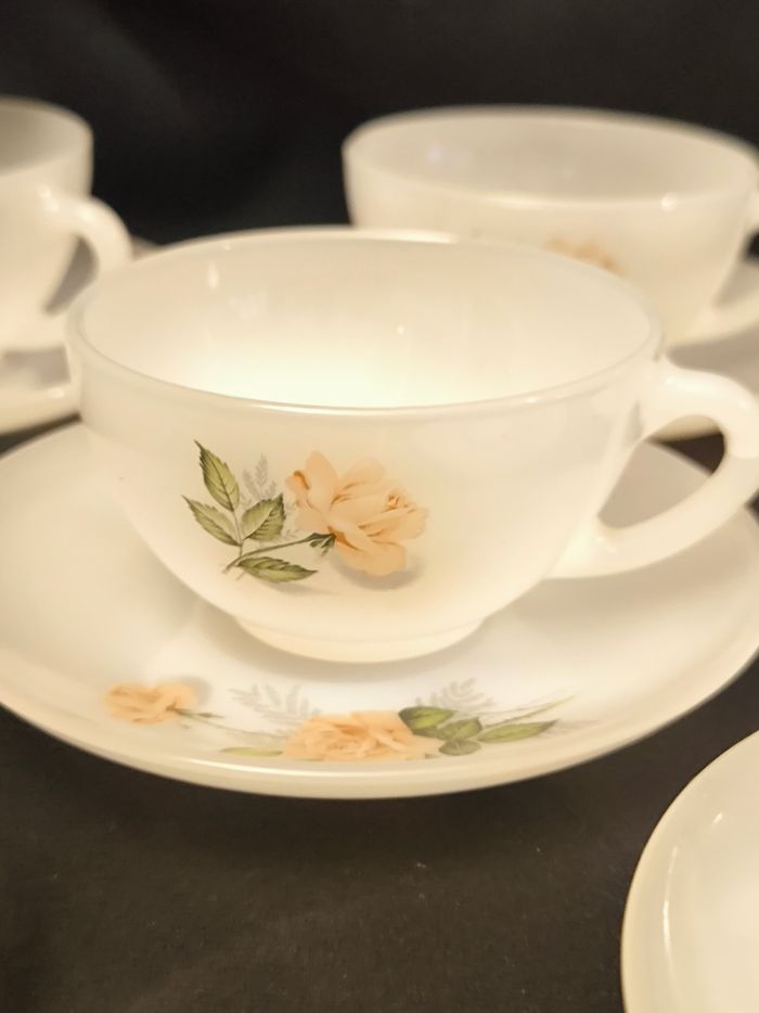 Magnifique Service à Thé/Café Vintage Arcopal - Modèle "Rose Pêche" vintage années 60/70 - photo numéro 3