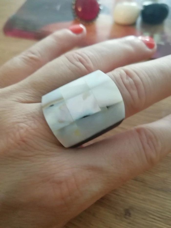 Bague en bois et nacre