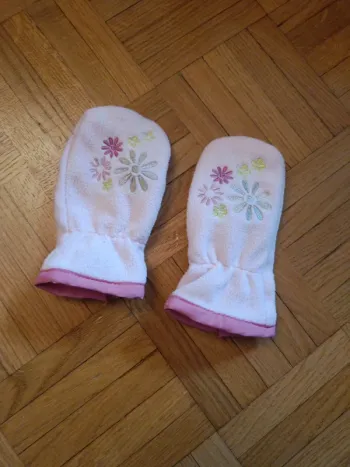 Moufles roses Disney 18 mois