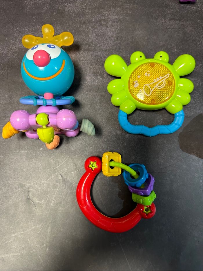 Jouet éveil jouer 1er âge - photo numéro 3