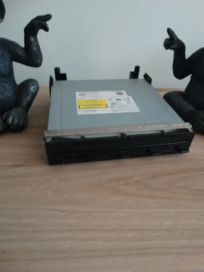 Lecteur Xbox one première génération - photo numéro 2