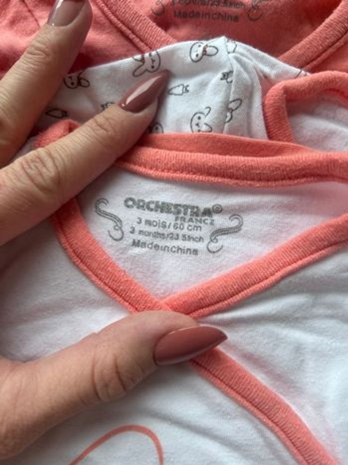 Lot de bodies - photo numéro 2