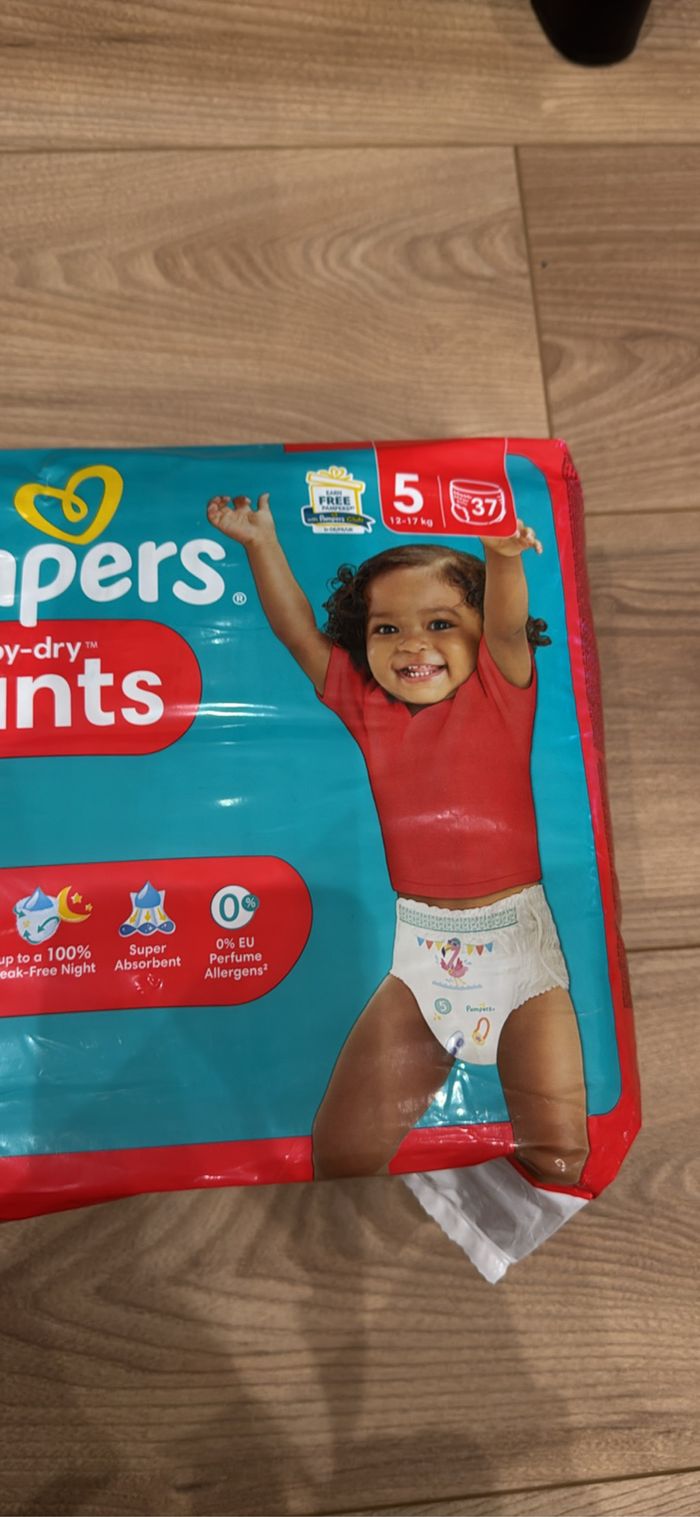 Pampers couché pants culotte taille5 - photo numéro 2