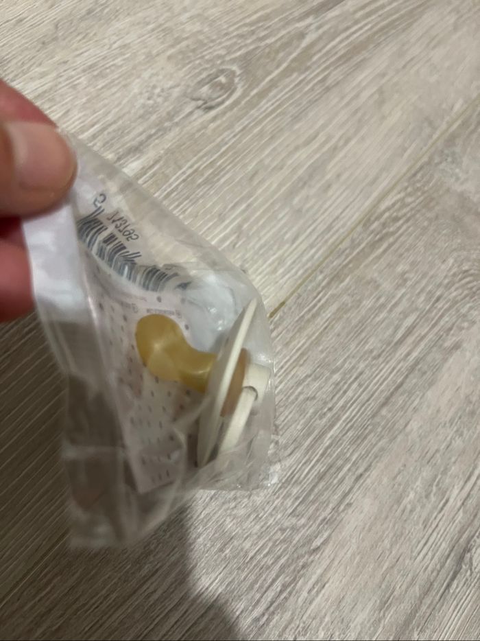 Tétines 0-6 mois Bibs, avent & biolane - photo numéro 5