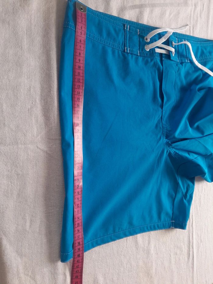 Short tribord taille 40 très bon état - photo numéro 10
