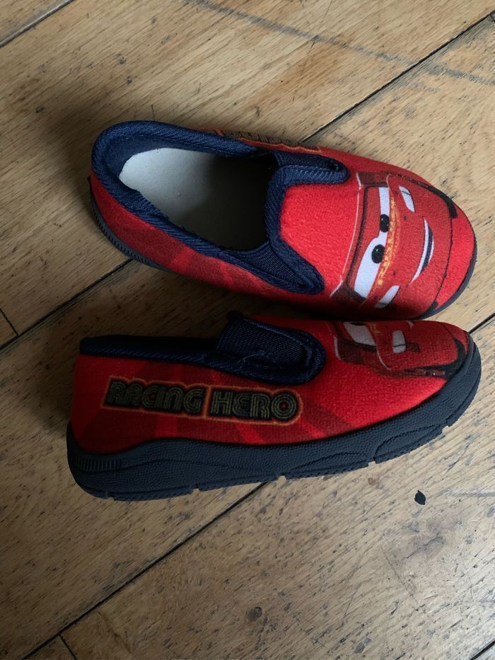 Chaussons cars taille 25