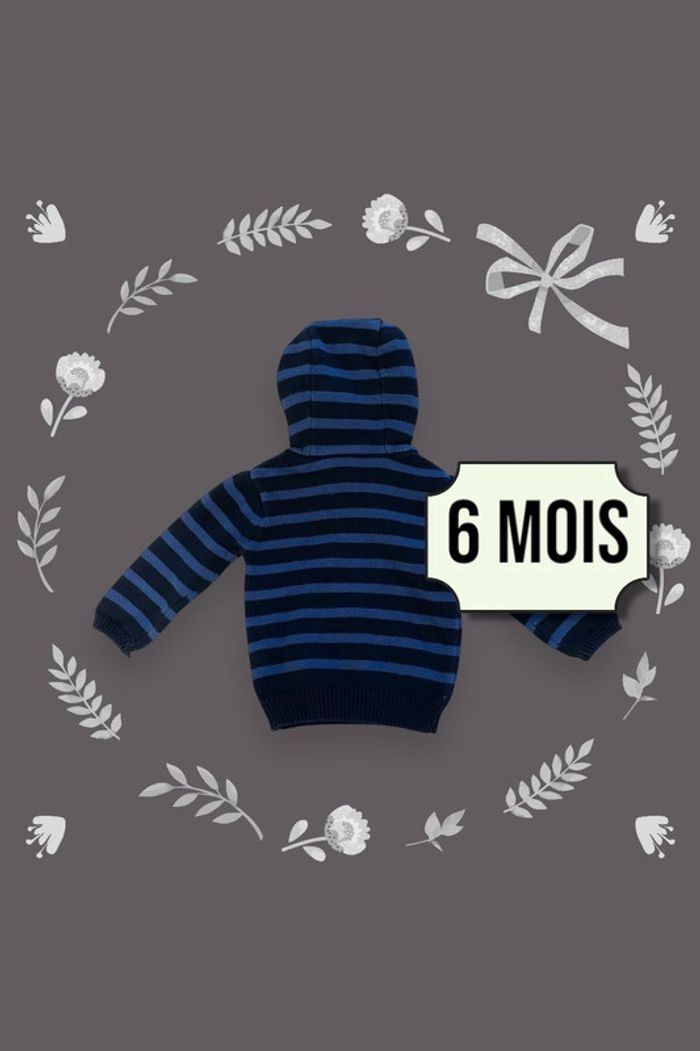 Vente Pull Capuche 6 mois - très bon état - photo numéro 2