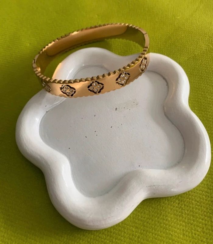 Bracelet jonc trèfle à quatre feuilles en acier inoxydable doré - photo numéro 2