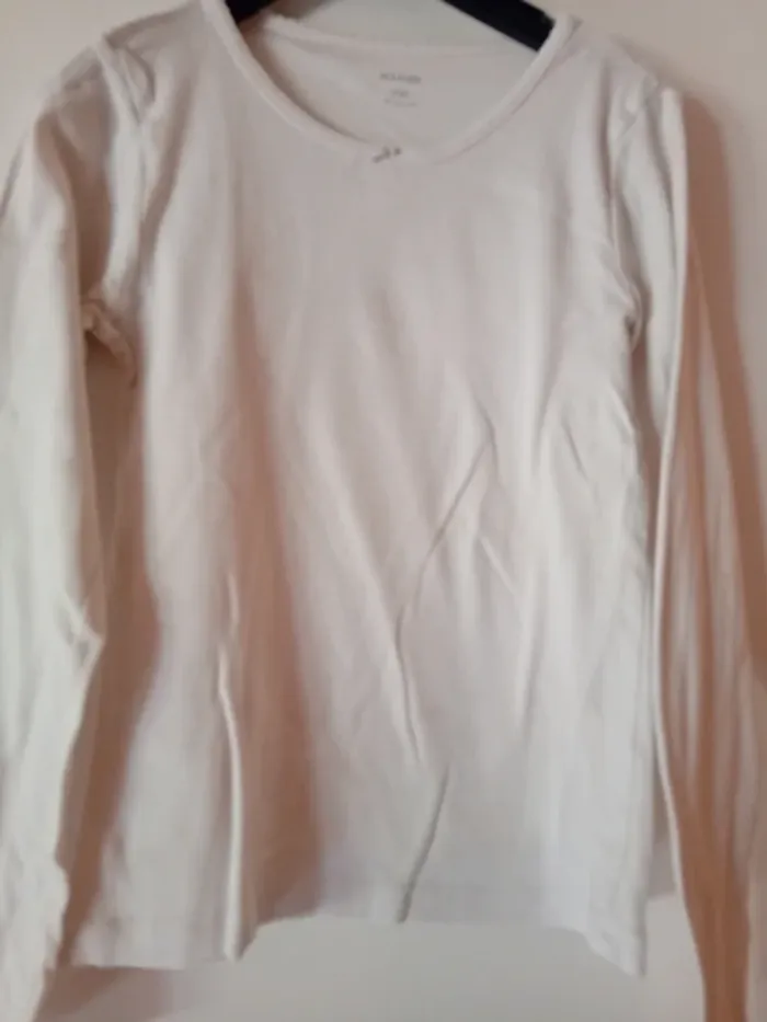Tee-shirt manches longues blanc.  Kiabi. 10 ans. Coton - photo numéro 3