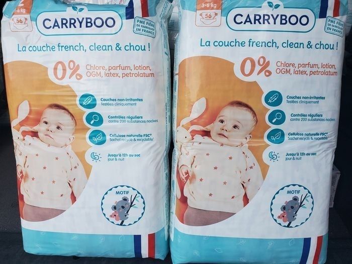 2 paquets de couches CARRYBOO Taille 2.