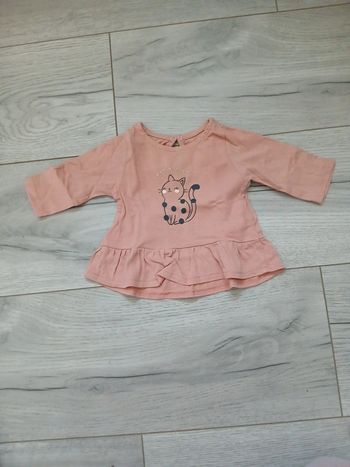 Tshirt manches longues ~ Kiabi ~ 1mois (52-55cm/4kg)
