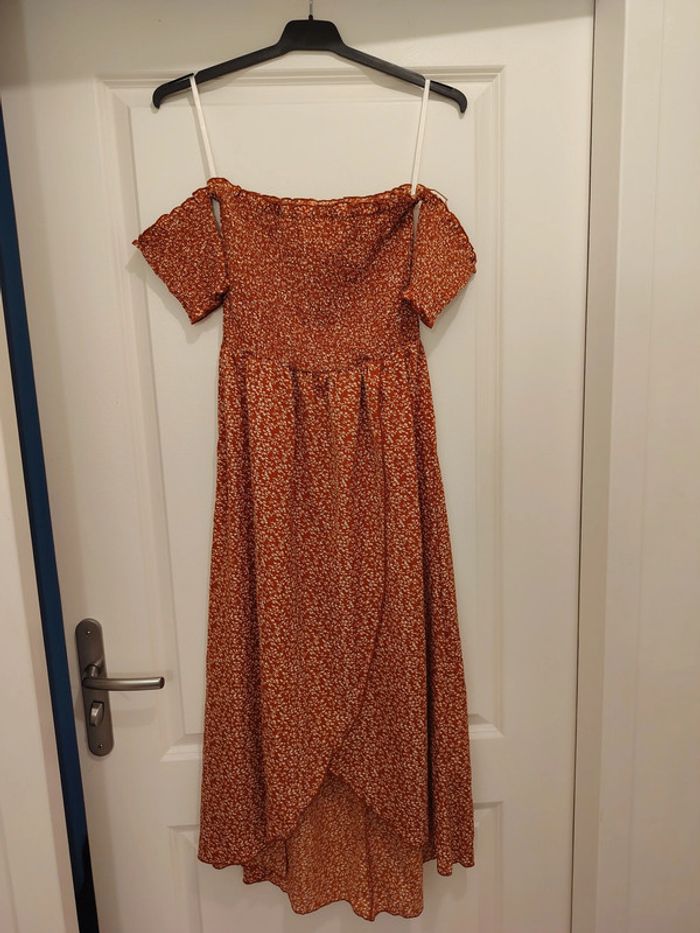 Robe longue rouge fleurie