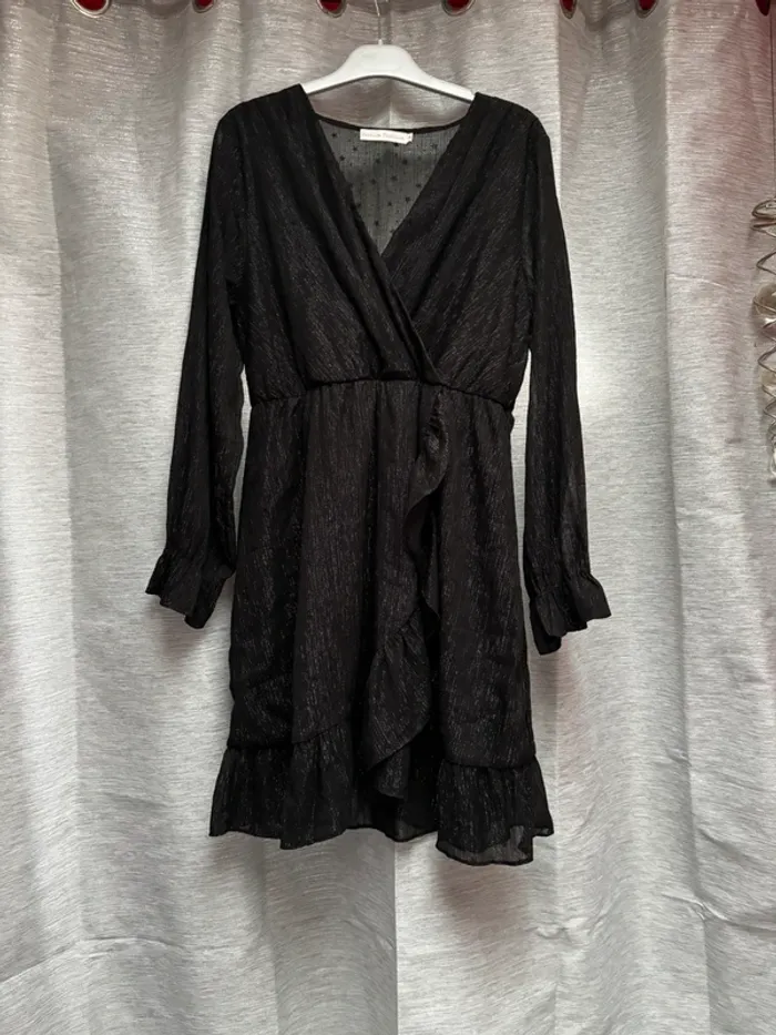 Robe noir taille M ,petite robe noire, robe courte Version Féminin - photo numéro 5