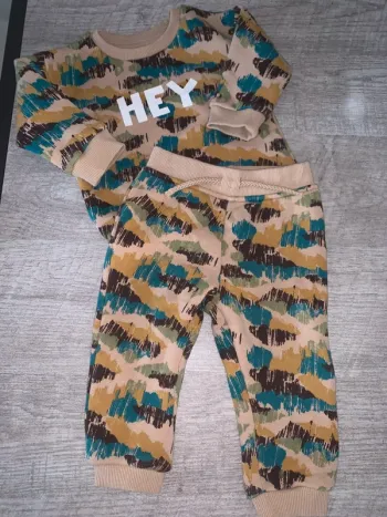 Ensemble Primark 9 12 mois 80 cm.