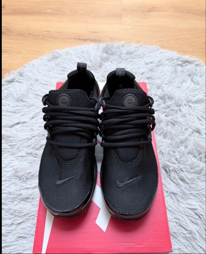 Baskets Nike Air Presto – Taille 38,5 – noir – Neuf avec étiquette - photo numéro 5