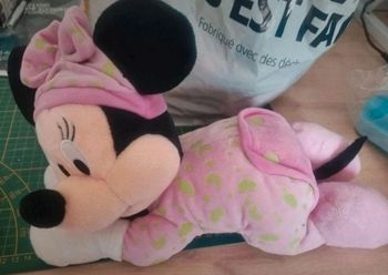 Peluche minnnie