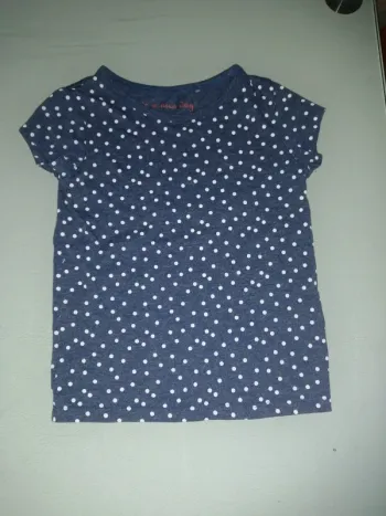 Tee shrit à point