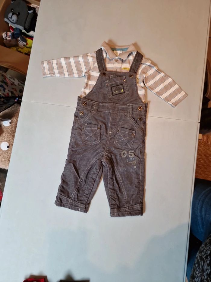 Ensemble salopette + tee-shirt manches longues