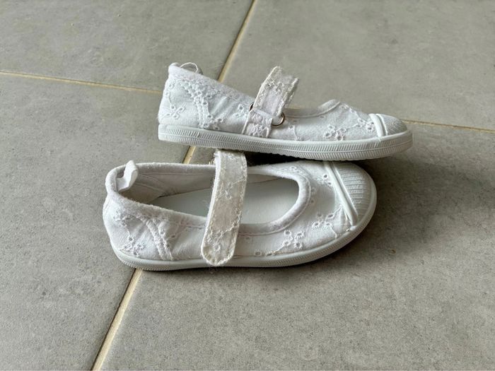 Chaussures dentelle in extenso pointure 22