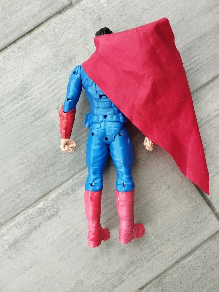 Figurine Superman 30 cm - photo numéro 4