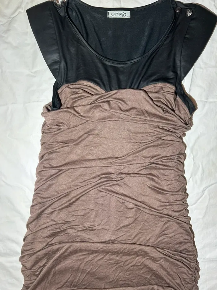 Robe de soirée latino - photo numéro 3
