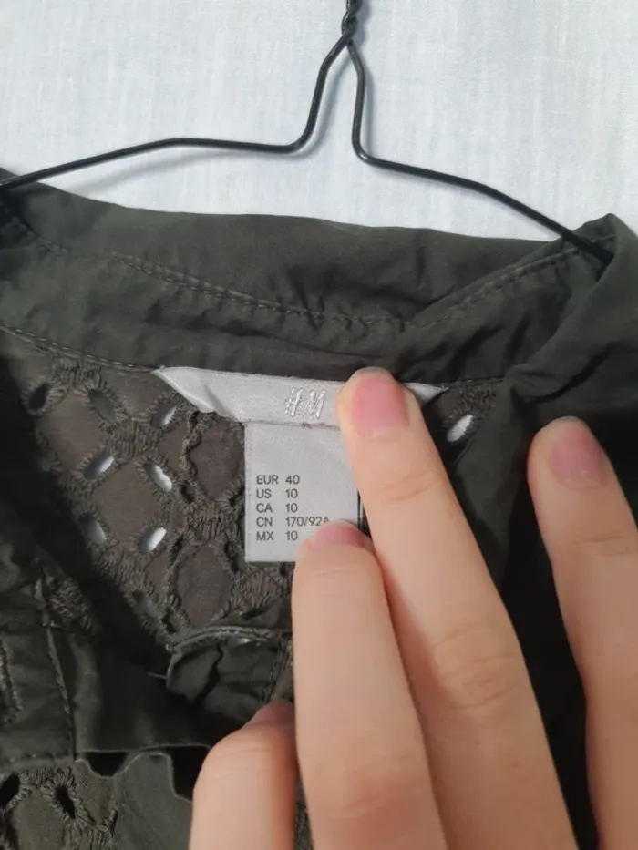 Chemise kaki h&m ajourée - photo numéro 3