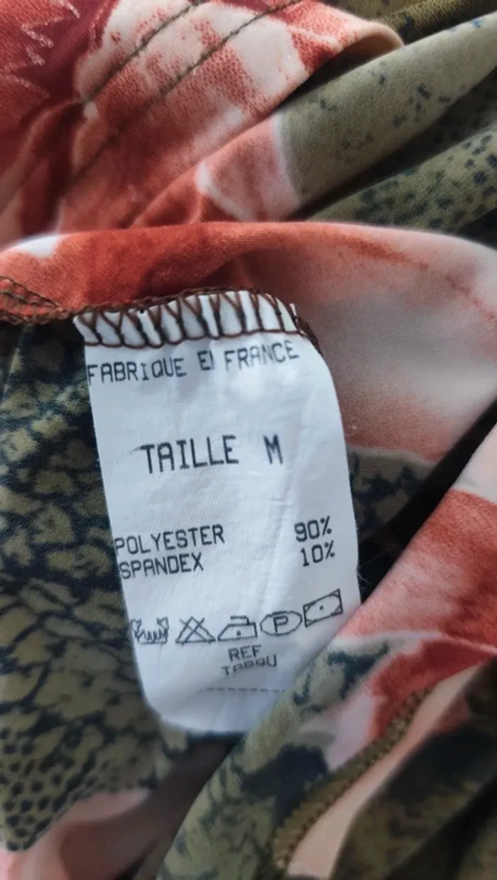 Tshirt vintage Adda Paris made in CEE Motif tropical fleurs - photo numéro 5