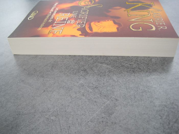 Livre "Sacrifier une reine" Laurie R. King - photo numéro 5