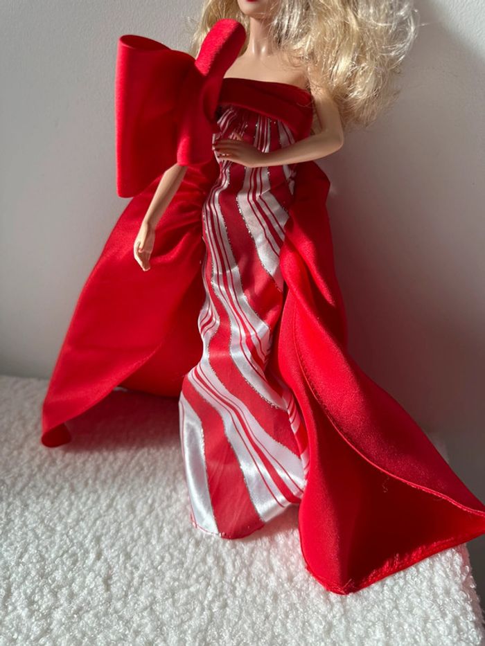 Barbie collection robe rouge - photo numéro 4