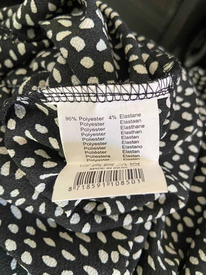 Robe noire pois blancs - photo numéro 6