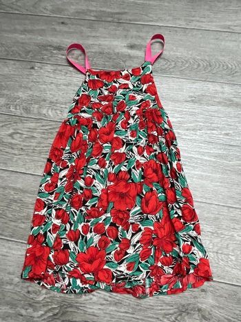 Robe fluide légère  Motif fleurs 3 ans Bretelles croisées dos Impeccable