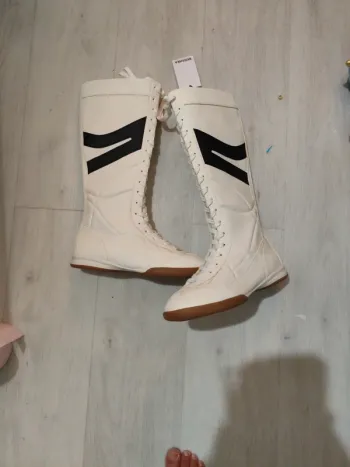 Baskets bottes hautes Bershka 37 blanc et noir neuves