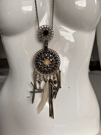 Sautoir fantaisie bohème breloques plume  pampilles chaînettes