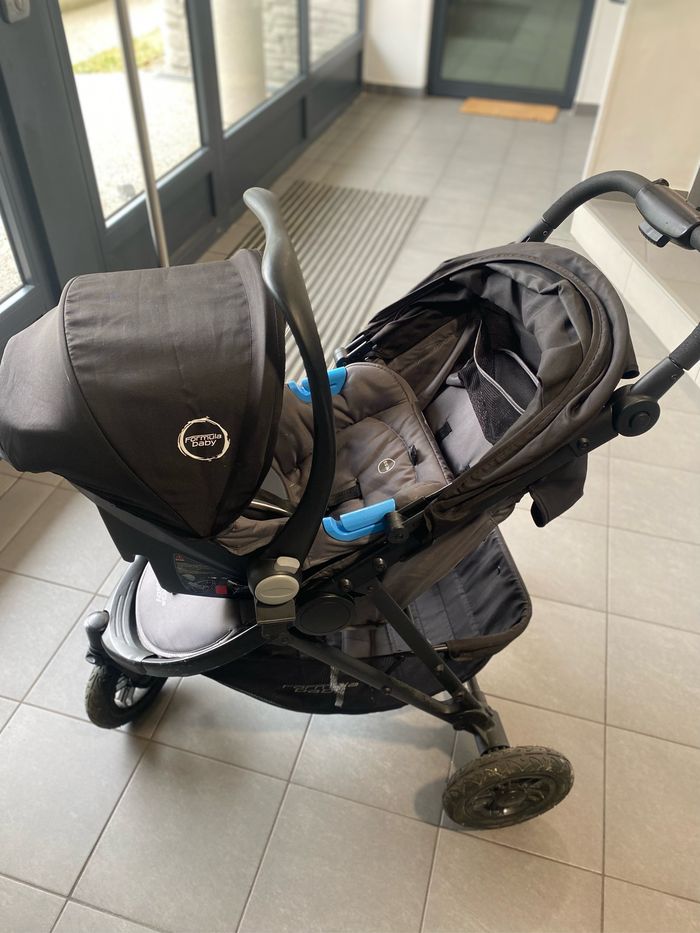 Poussette et cosy formula baby