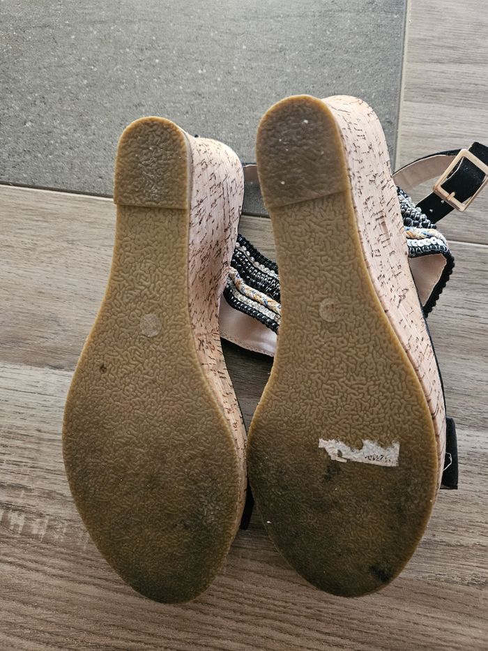 Chaussures T 40. - photo numéro 4