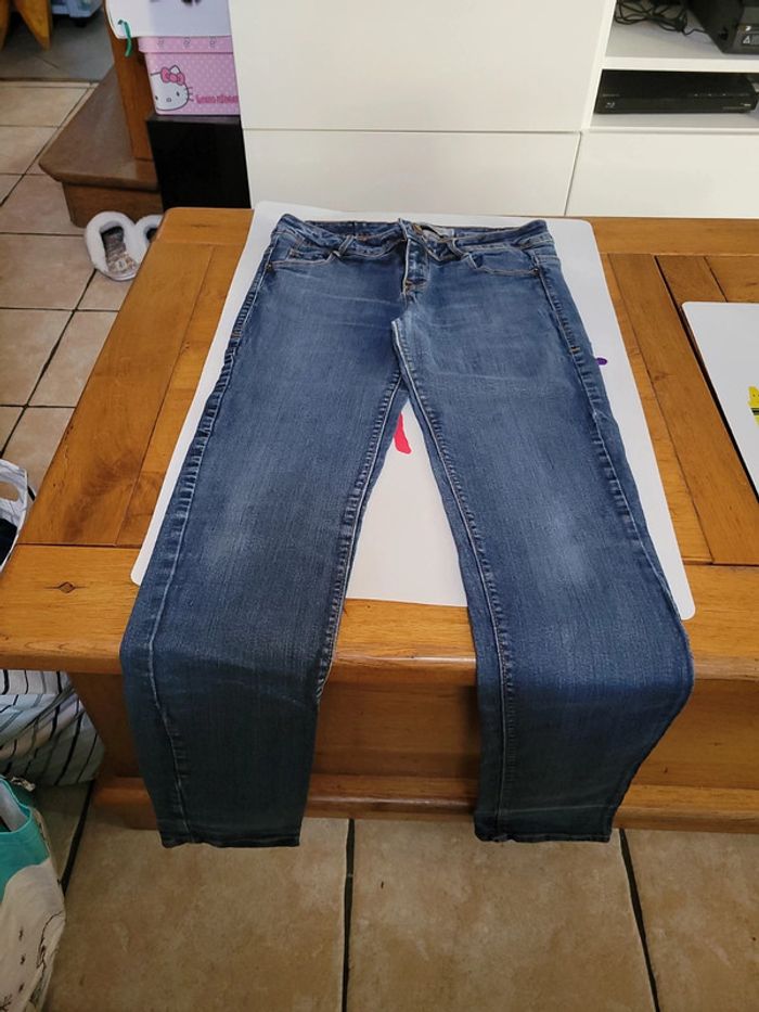 Jeans đź‘– Zara taille 38