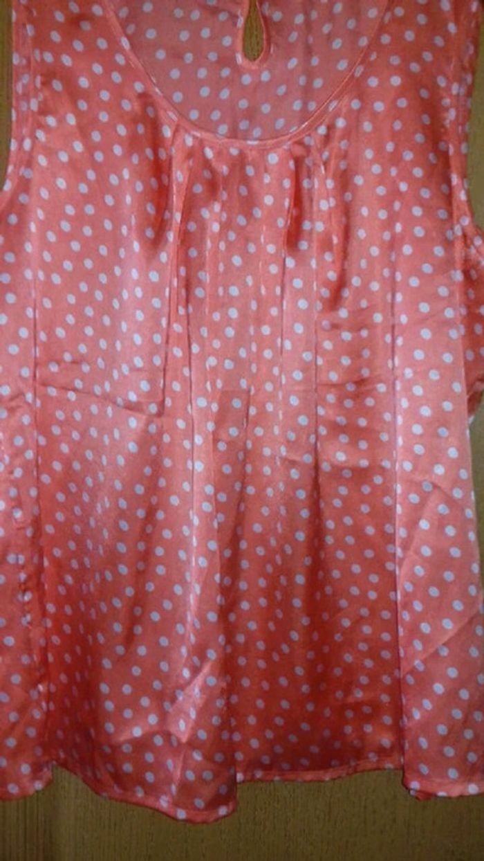 Top débardeur fluide orange à pois blancs Kiabi taille 46 - photo numéro 3
