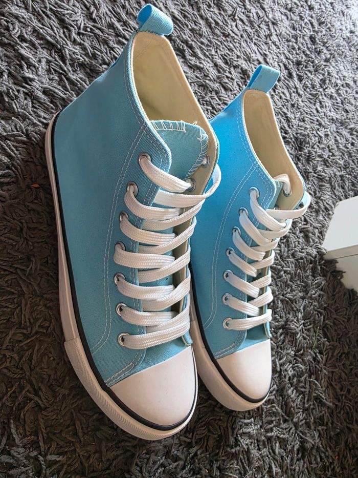 Basket Montante taille 38 femme 🚺