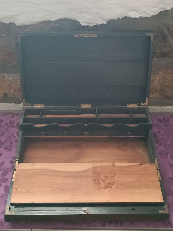 Écritoire de voyage Napoléon III à restaurer