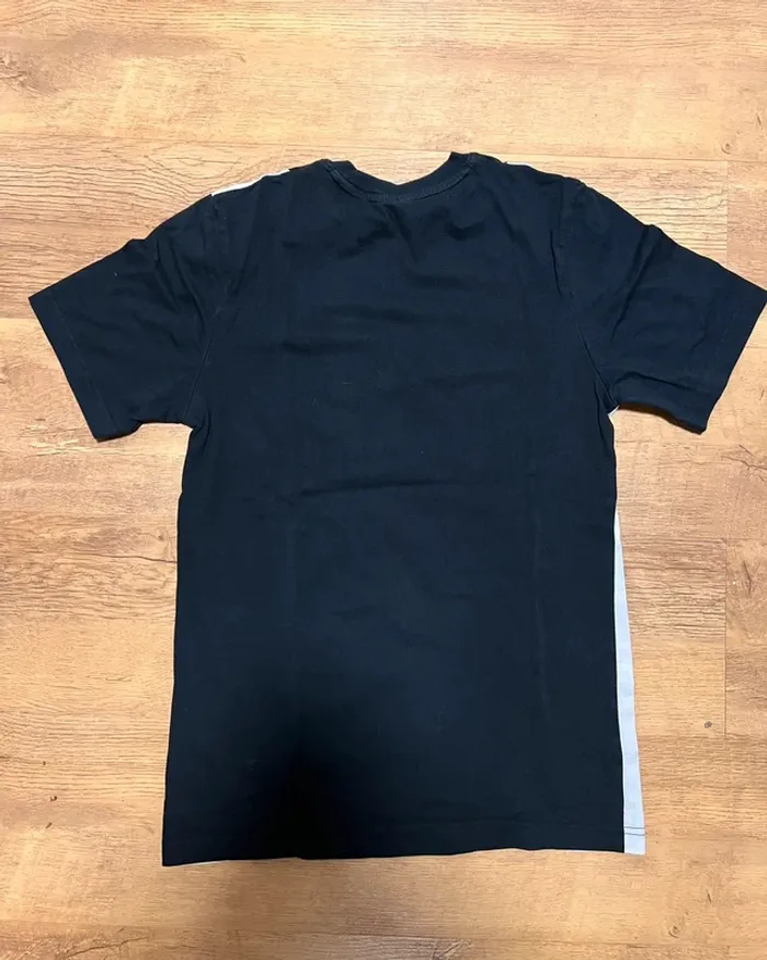 T shirt Nike air blanc et noir taille s - photo numéro 3