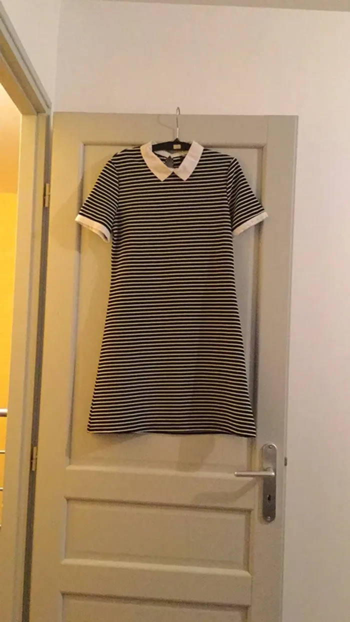 Robe jennyfer noire et blanche