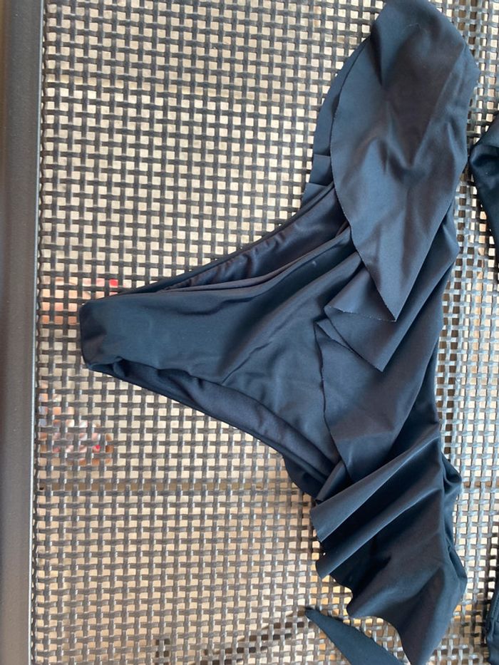 Joli bikini noir 38 40 - photo numéro 2
