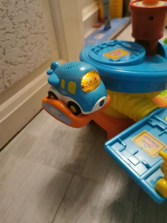 Circuits aéroport interactif +avion tut tut bolides - photo numéro 4