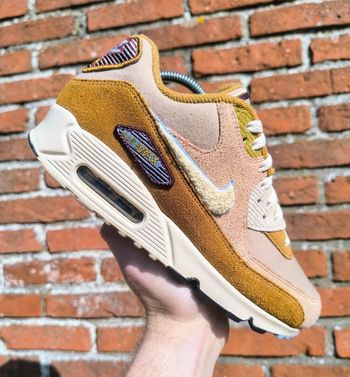 Baskets Nike air max 90 varsity pack beige pointure 39 très bon état sans boîte