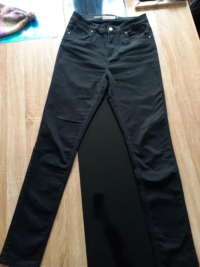 Pantalon noir skinny T38/40 - photo numéro 2
