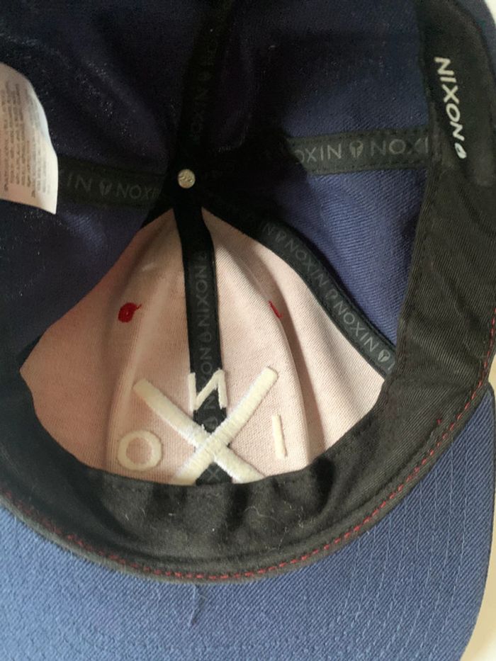 Casquette X SnapBack marque Nixon - photo numéro 4