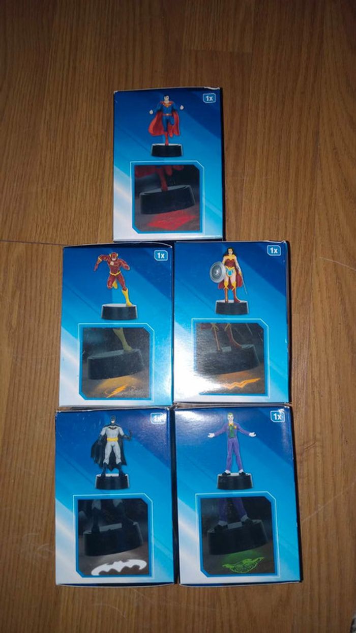 lot de 5 figurines led marvel - photo numéro 2